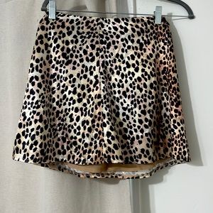 Never worn, perfect condition : US size 6 cheetah print Princess Polly skirt